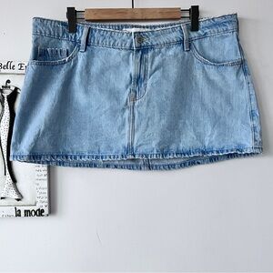 Hollister Y2K Denim Light Wash Distressed Blue Jean Mini Skirt Size 34